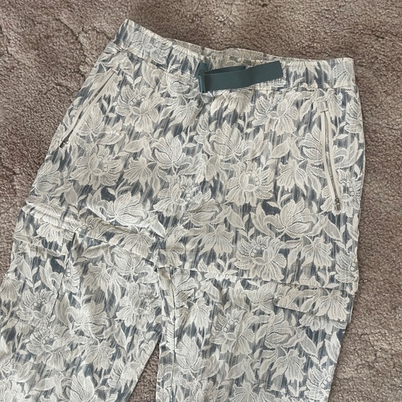 Athleta Trekkie Convertible Hike Pant Size 10 T Bloom Magnolia White #988053 - Picture 5 of 12